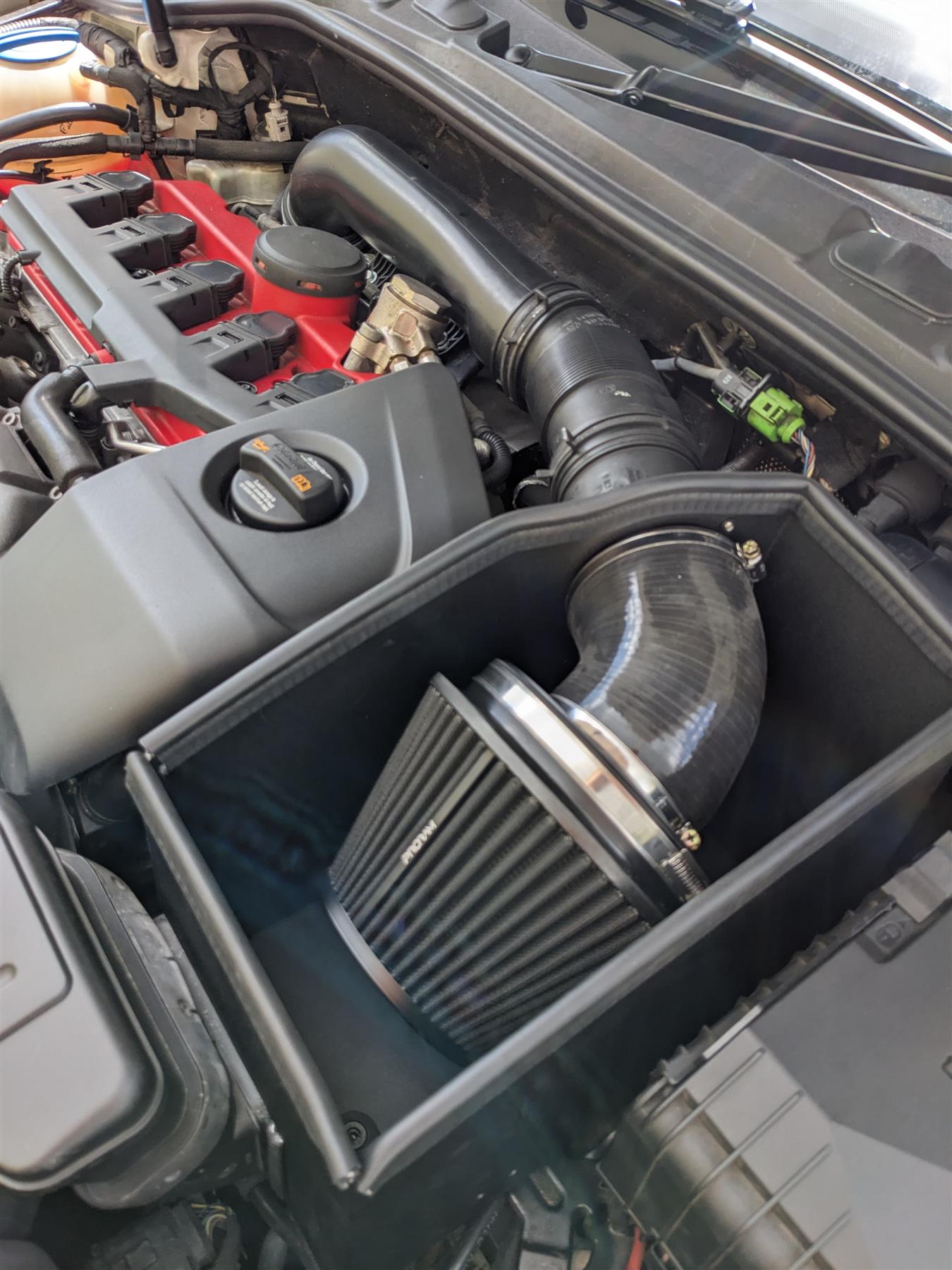 Performance Foam Induction Kit for VW MK5 R32 + Audi 8P RS3