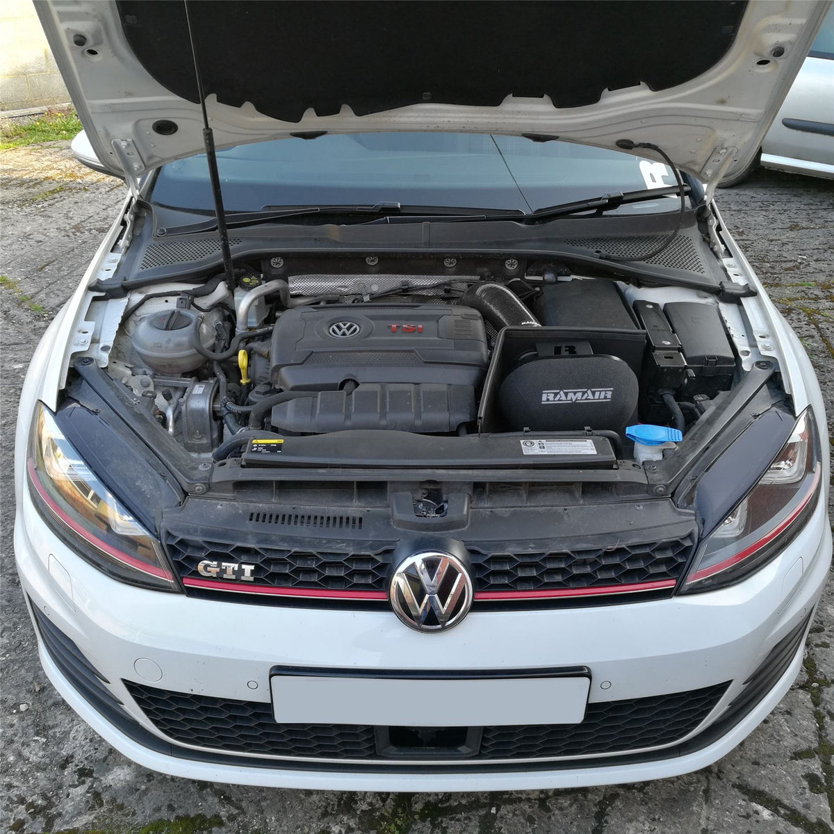 Performance Foam Induction Kit With Turbo Elbow for 2.0 TSI MQB VAG - Black Hose