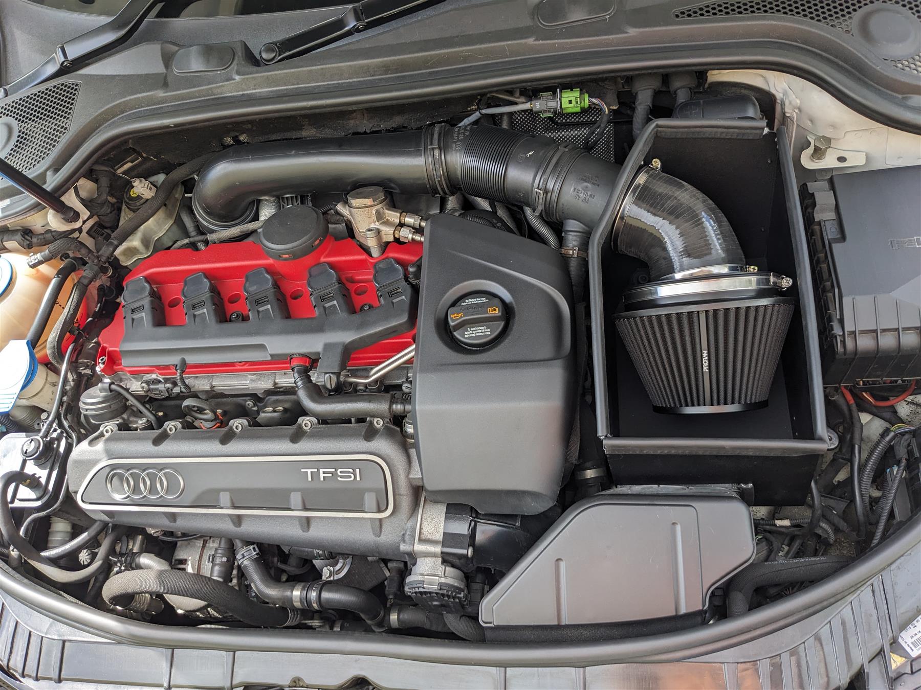 Performance Pleated Induction Kit for VW MK5 R32 + Audi 8P RS3